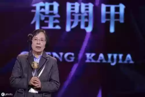 2011中国十大感动人物(十大感动人物颁奖词)