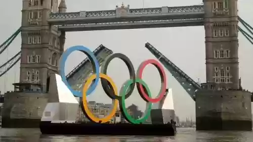 2012十大现场(世界十大震撼演唱会)插图1