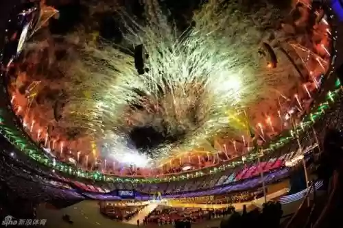 2012十大现场(世界十大震撼演唱会)