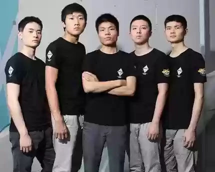 skt坦克阵容插图